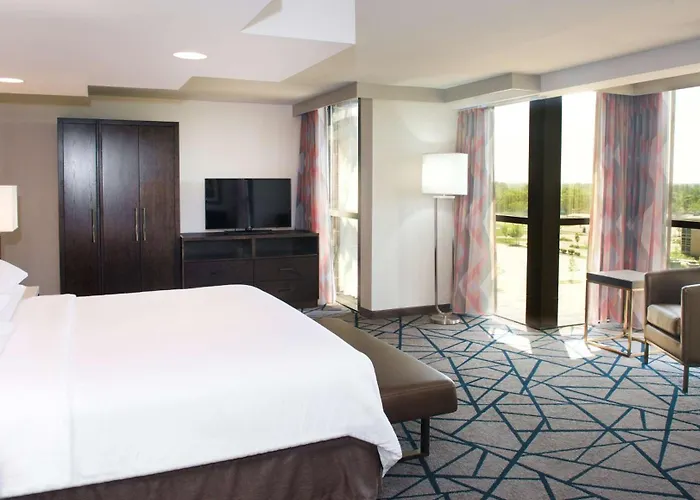 Embassy Suites By Hilton Detroit - Livonia/Novi